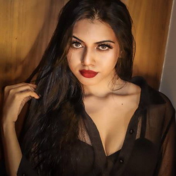 Simran Khan Biography